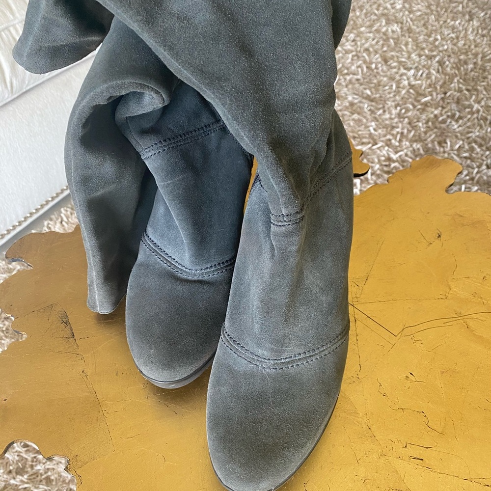 LA CANADIENNE Boots NEW